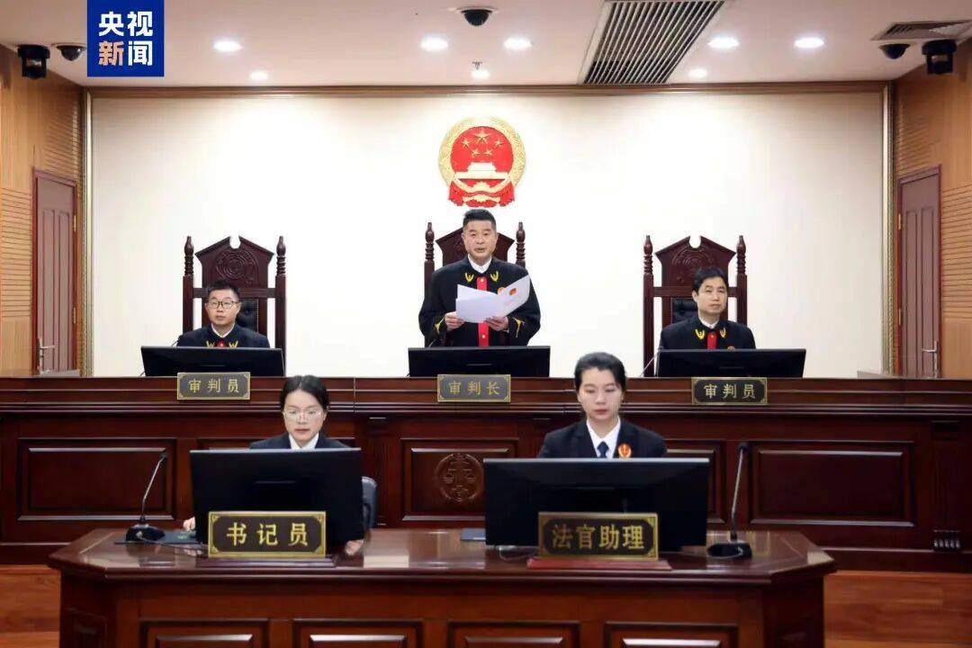 72岁洪礼和<strong></p>
<p>河北虚拟币</strong>，判刑20年！曾在机场与乘客对骂：“你回到南昌，有你好瞧的”
