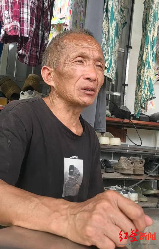 凌晨2点打电话叫醒村民的“谢会计”遇难<strong></p>
<p>比特币是虚拟</strong>,妻子弟弟仍失联