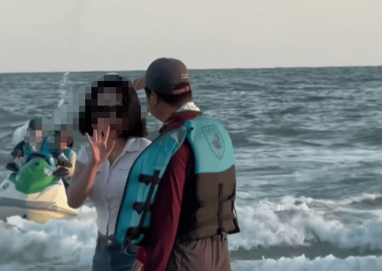 90万粉丝女博主称在广西北海银滩拒乘快艇<strong></p>
<p>虚拟币每天涨</strong>，遭两男子堵在涨潮海边：见我举手机拍摄，他们恼羞成怒勒令我删掉！景区: 已关注，正在处理
