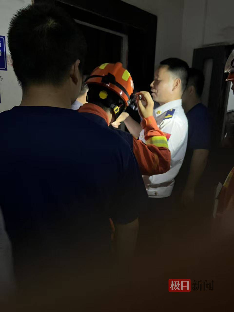 永州一小区发生电梯故障致多人被困<strong></p>
<p>TSC虚拟币</strong>，一名49岁女子跳出轿厢时坠亡，家属质疑物业保安打开轿厢违规操作