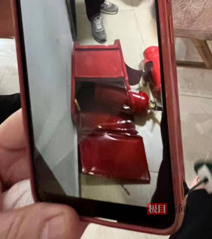 永州一小区发生电梯故障致多人被困<strong></p>
<p>TSC虚拟币</strong>，一名49岁女子跳出轿厢时坠亡，家属质疑物业保安打开轿厢违规操作